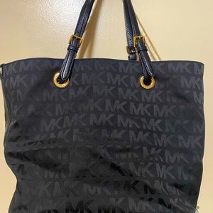 MK purse